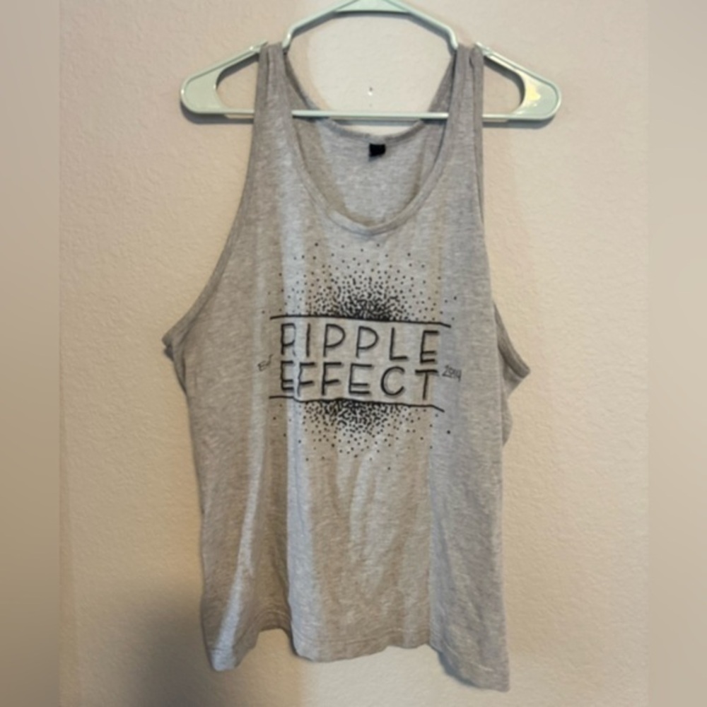 2014 Ripple Effect Co Gray Tank Top XL